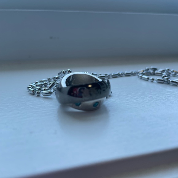 Attack on Titan Double Ring Pendant Necklace - Picture 4 of 6